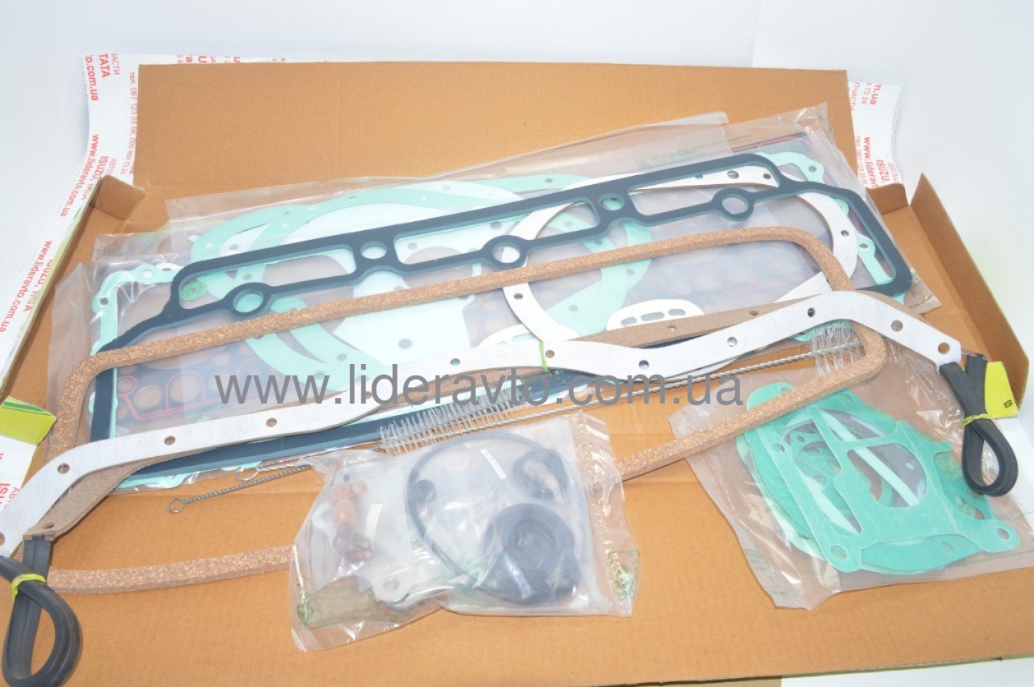 Комплект прокладок двигуна Тата 613/713, Баз, I-van, Еталон (к-т) BANCO 252501990115/252501155330