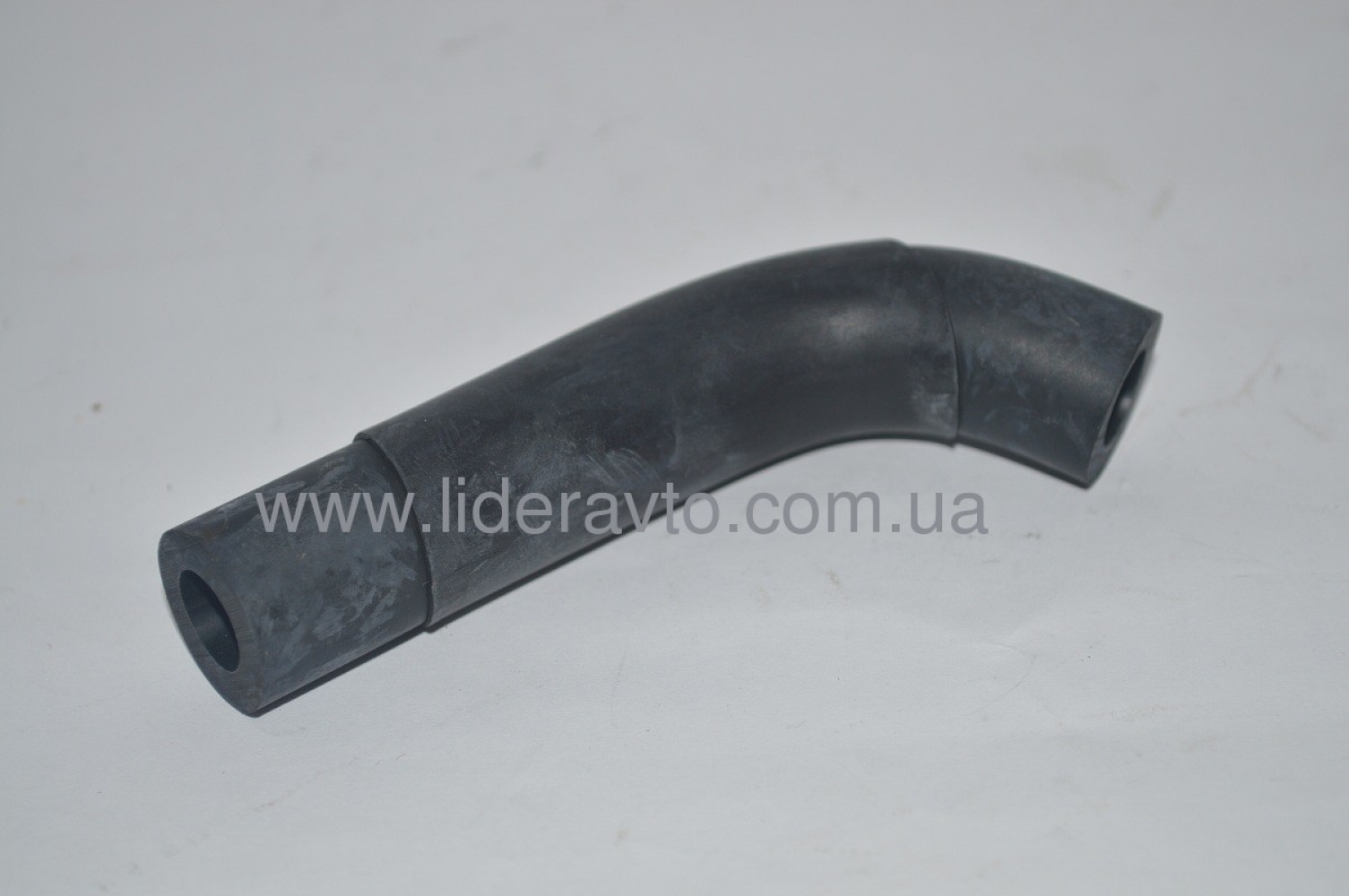 Шланг зливу мастила з вакуумного насоса БОГДАН А-091/А-092, ISUZU 8943390733