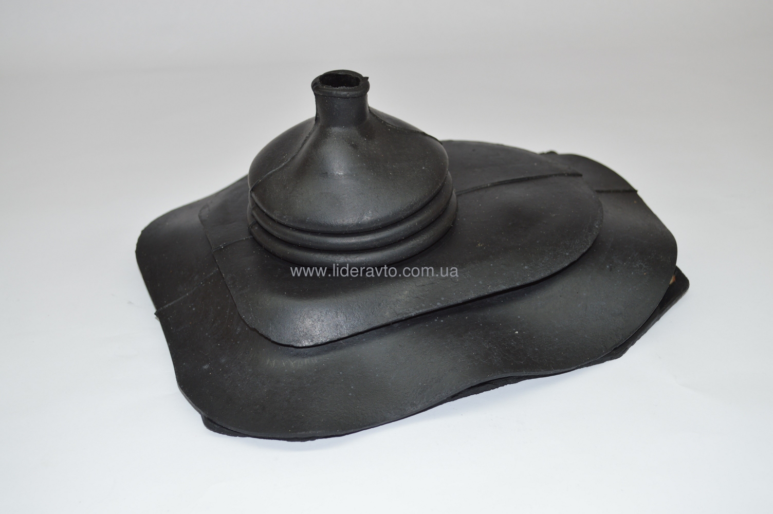 Пыльник (чехол) рычага КПП ТАТА 613, 264126807717