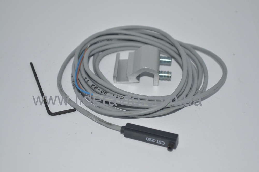 Датчик магнитный герконовый с кронштейном БОГДАН CAMOZZI Оригинал 