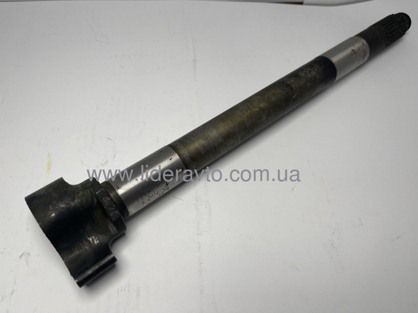 Вал розжимного кулака ТАТА .ЕТАЛОН, БАЗ задній правий 264142305107