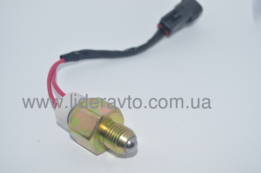 Датчик заднего хода/ нейтрали  ISUZU 4HG1/4HG1-T БОГДАН АТАМАН  8980230500