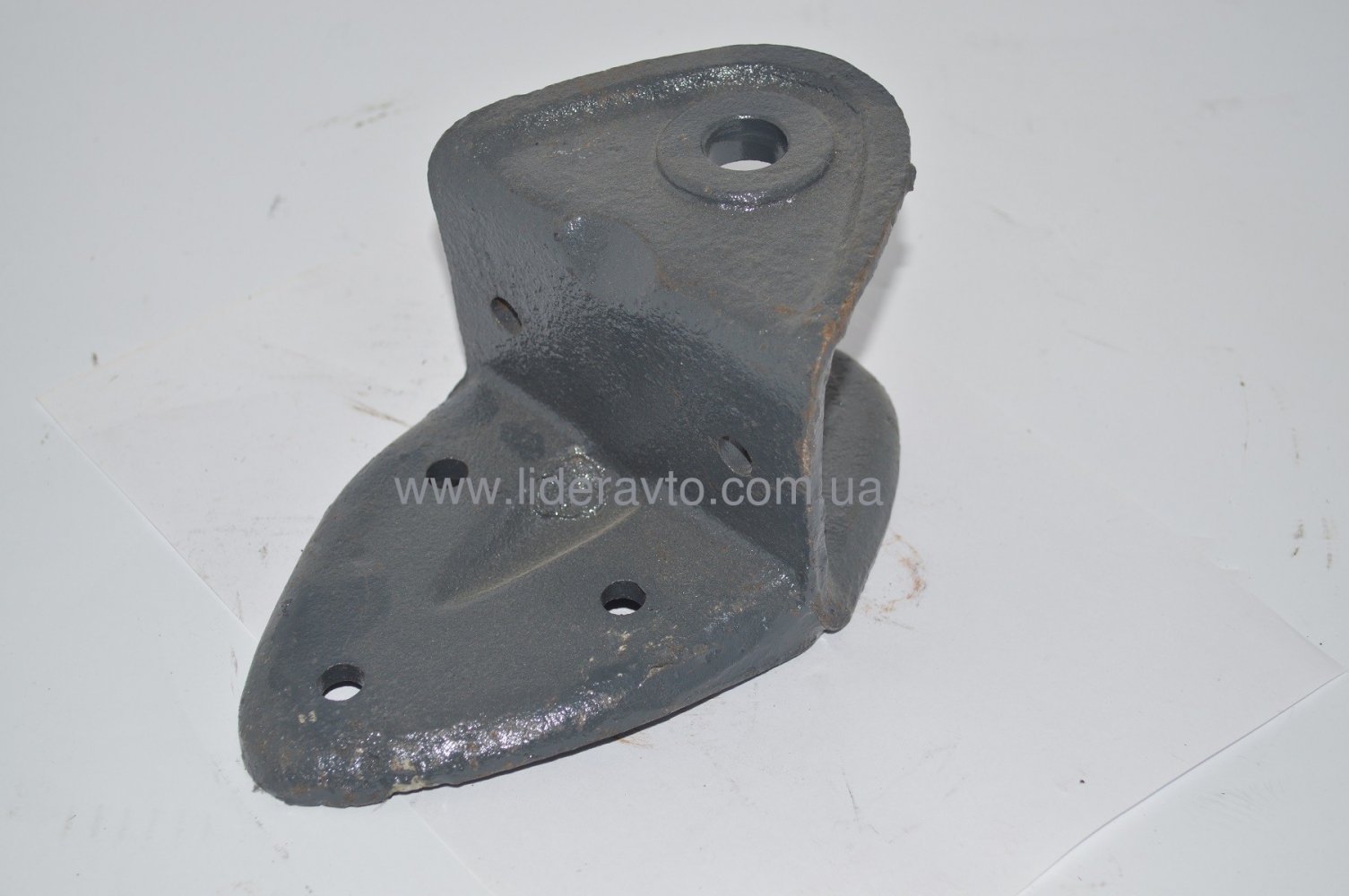 Кронштейн передньої ресори задній Еталон, I-VAN, ТАТА 613 , БАЗ 264032100101