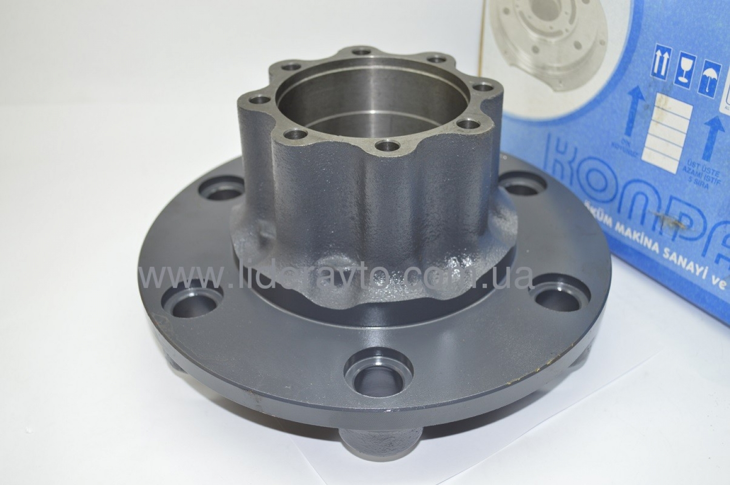 Маточина заднього мосту ISUZU NQR71/70/75 БОГДАН А-091/А-092 KONPAR 8972503211