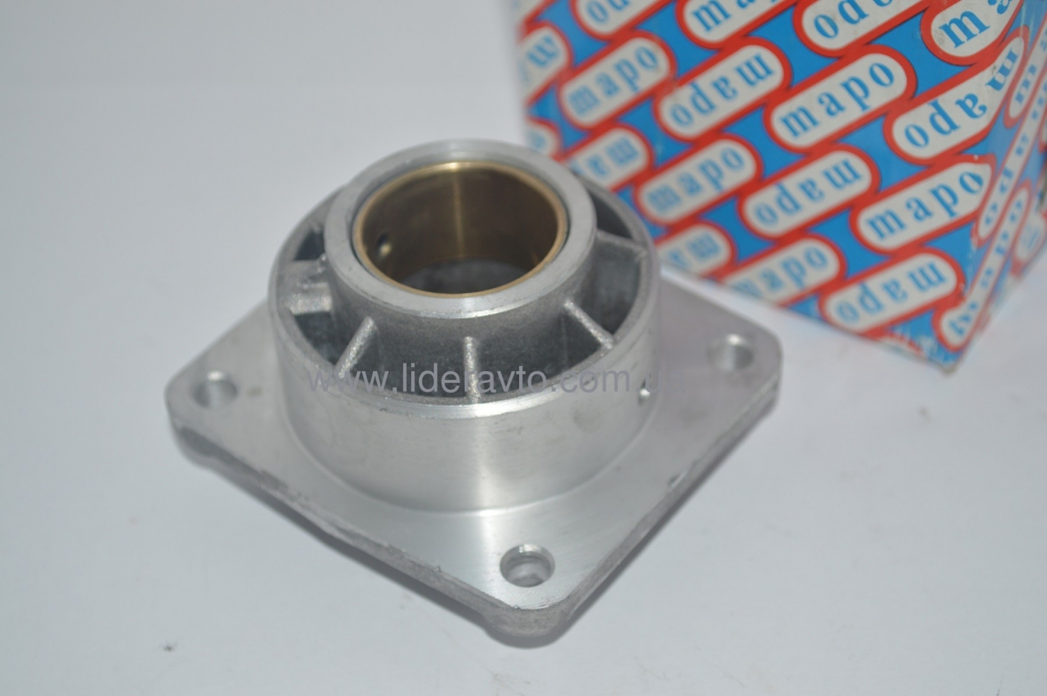 Кришка компресора задня з втулкою БОГДАН A092/А091 MO076.280 Оригінал