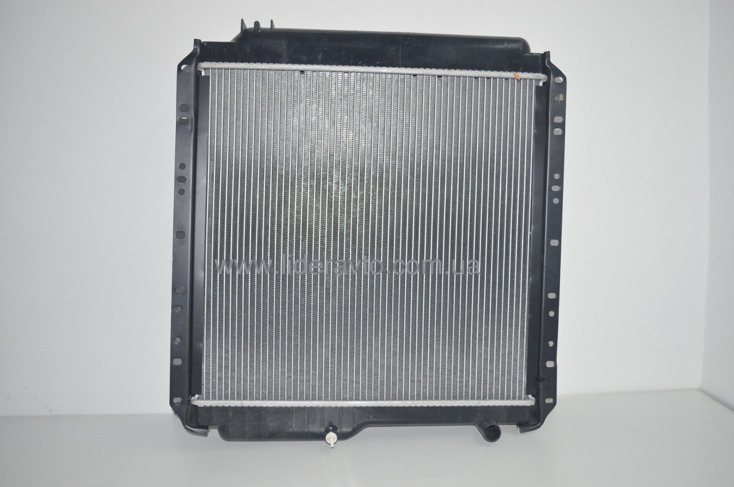 Радіатор Еталон, Тата 613/713 Е-4, I-VAN Е-4 основний Індія 252550100391