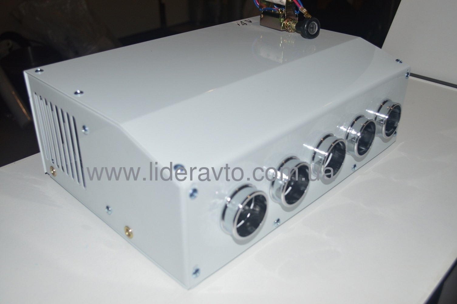 Отопитель салона дополнительный  пять дуек 12вольт 