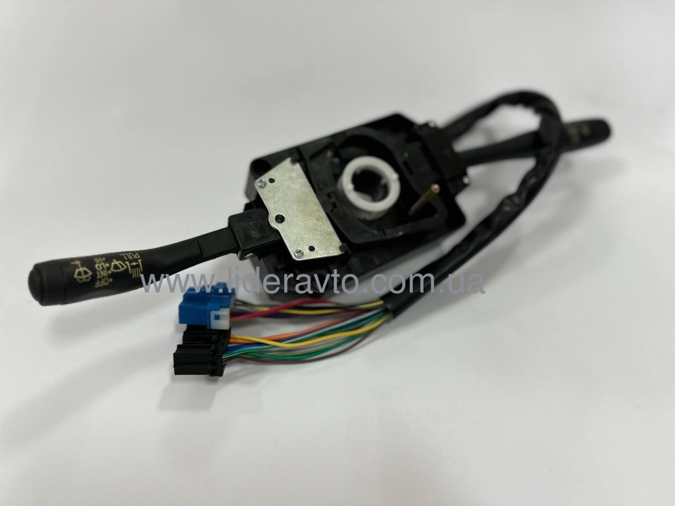 Перемикач підрульовий ISUZU NQR71/70/75 БОГДАН А-092 8973835170