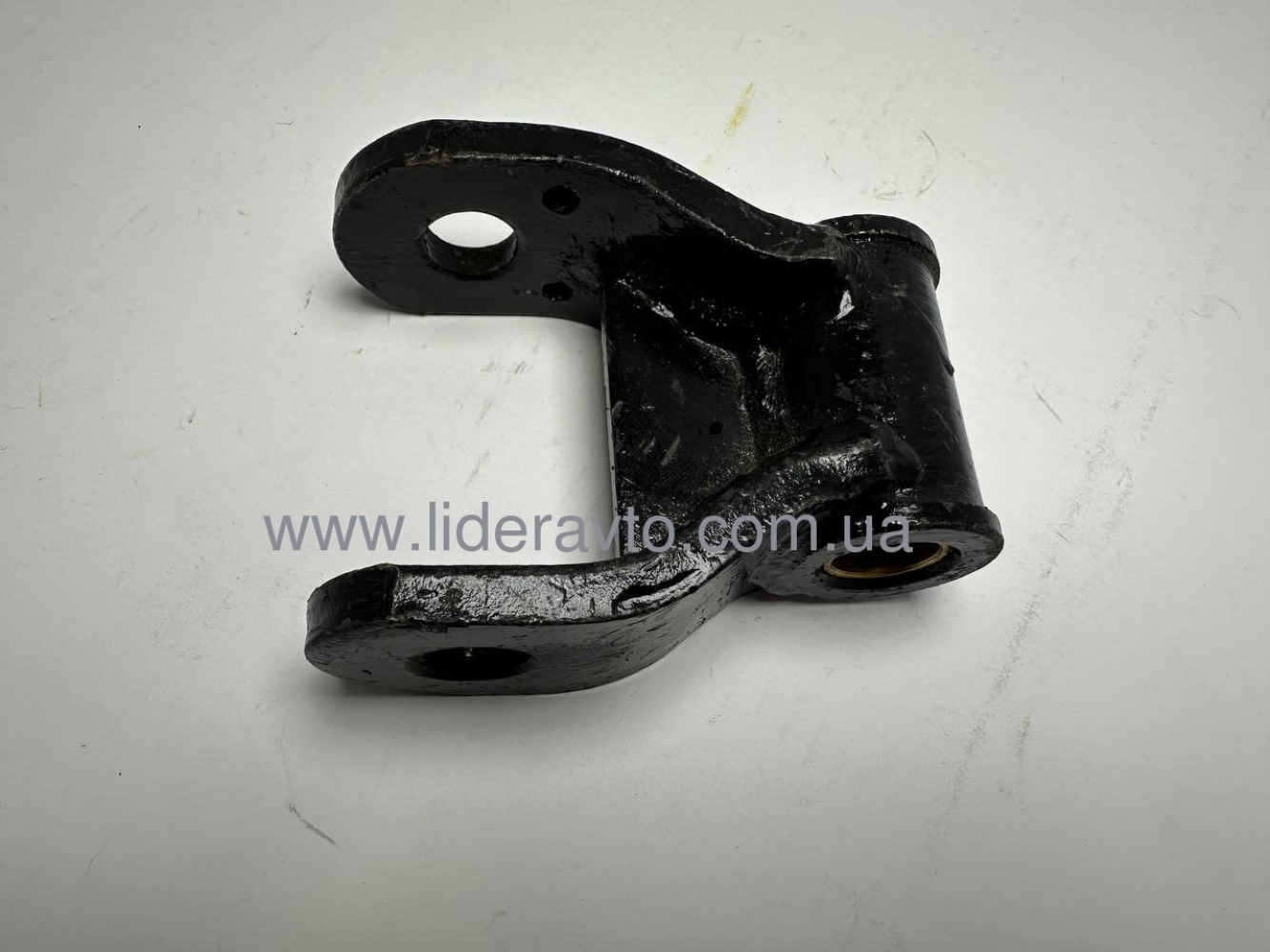 Серьга передней рессоры Тата, Эталон Иван с втулкой (вилка ) 264032100105 