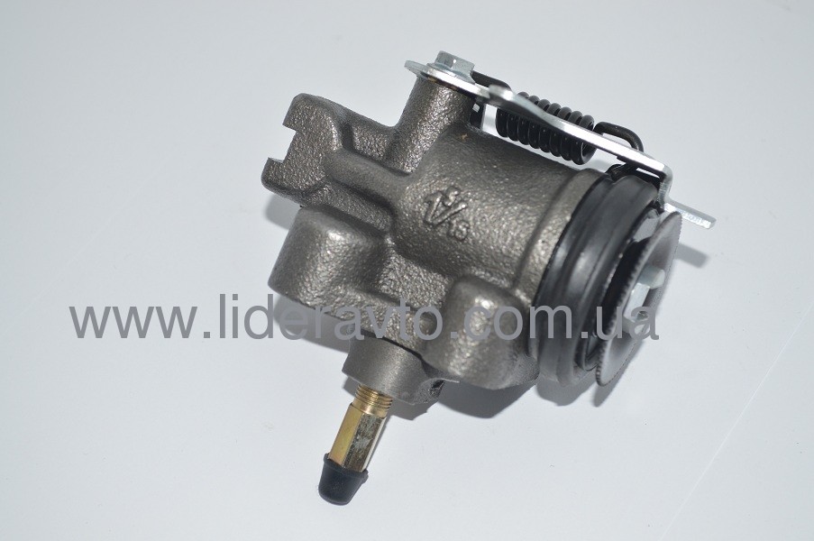 Циліндр гальмівний Isuzu NQR 71 Богдан А-092 з ABS передній L з прокачуванням