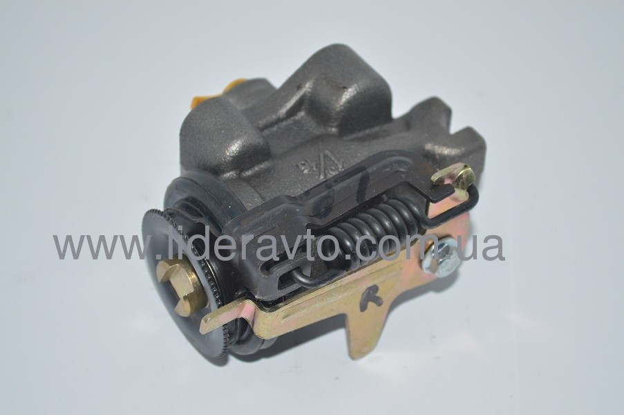 Цилиндр тормозной передний ISUZU NQR71/70/75 БОГДАН АТАМАН с прокачкой правый 8973588770