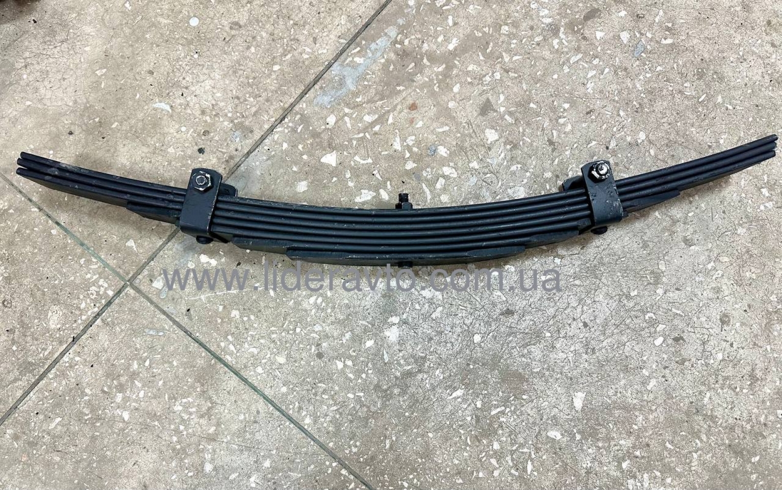 Підресорник ресори Тата 613/713 задньої Тата 613-2913101