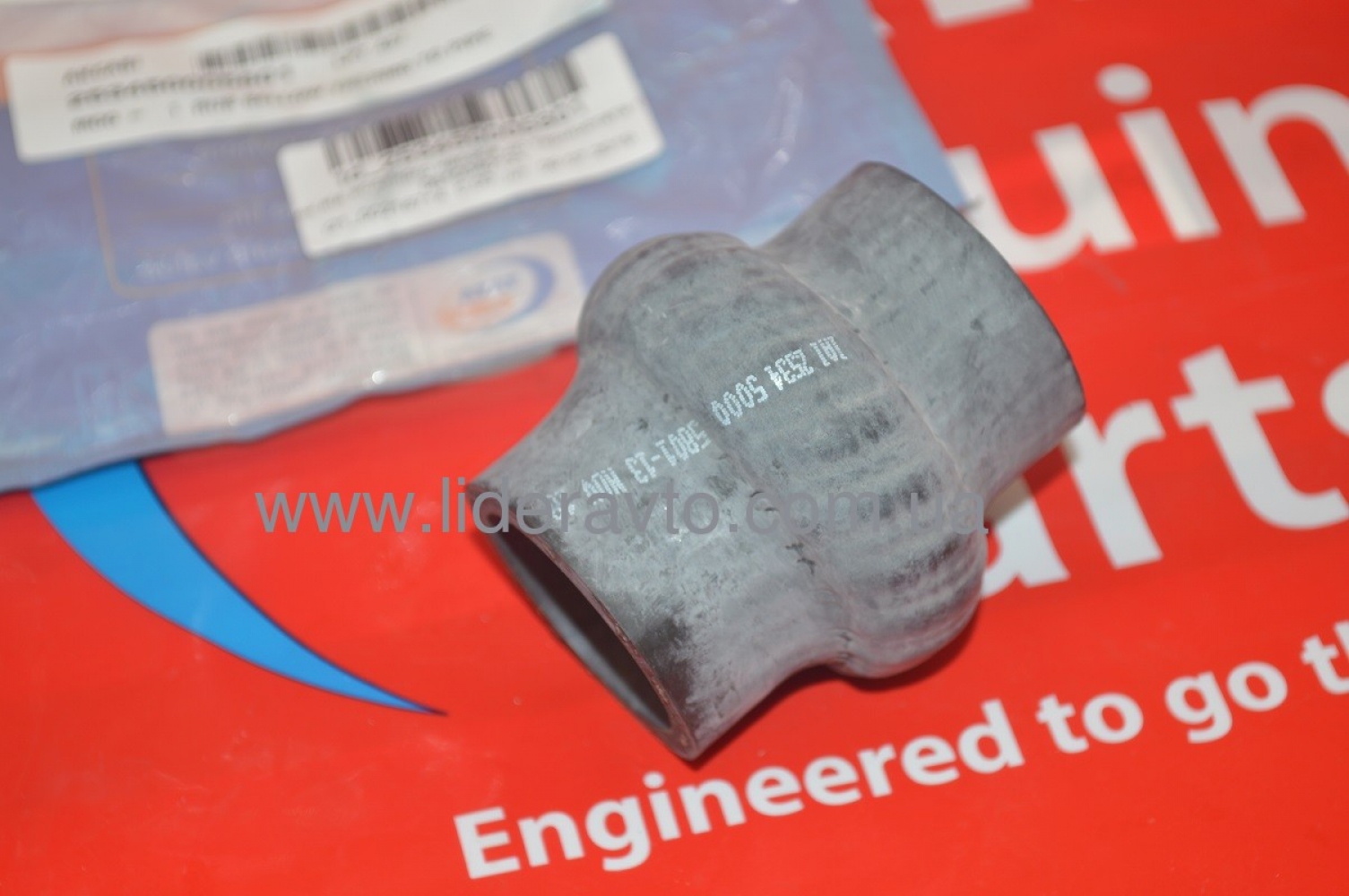 Патрубок радіатора ТАТА 613 ЕТАЛОН I-Van від помпи до термостата (груша) 253450005801