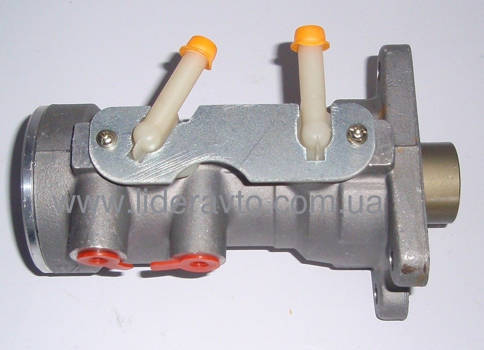 Цилиндр главный тормозной без ABS, Богдан А-091, Isuzu Атаман 8972547710 