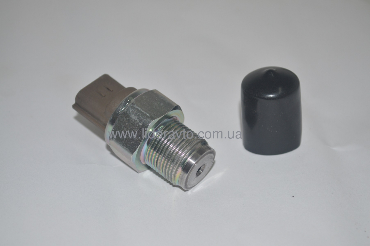 Датчик тиску палива в рампі АТАМАН 4JJ1/4НК1 ISUZU NPR75 БОГДАН 8981197900