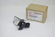 Датчик расхода воздуха ISUZU БОГДАН 4JJ1/4HK1/6HK1/6WG HITACHI ОРИГИНАЛ 8976019670
